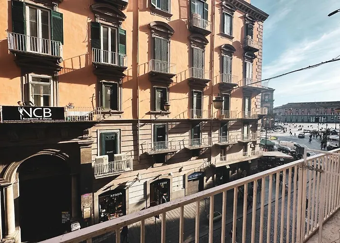 Pagina Storica Di * Nápoles